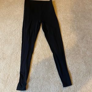 Black Lululemon leggings